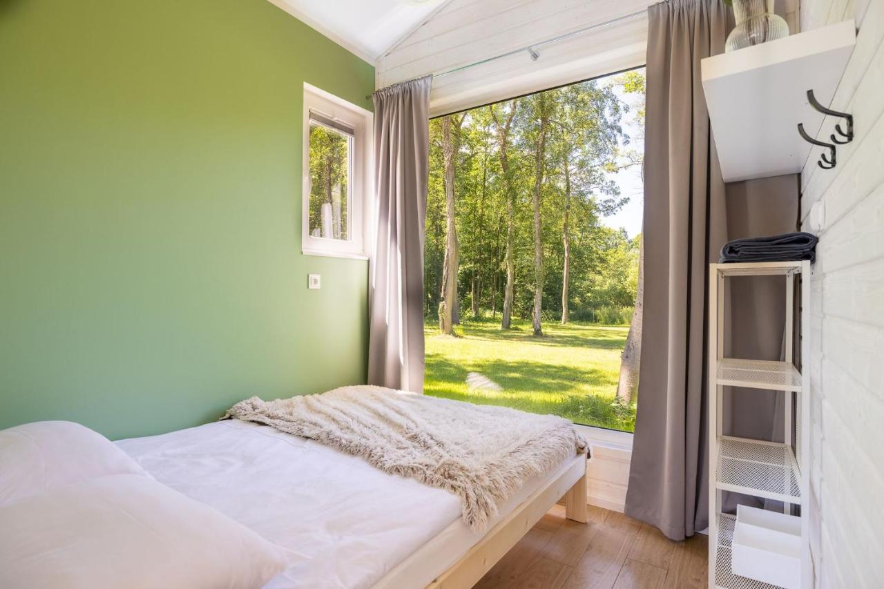 Lumi Resort Domki Letniskowe Z Podgrzewanym Basenem Rewal Buitenkant foto