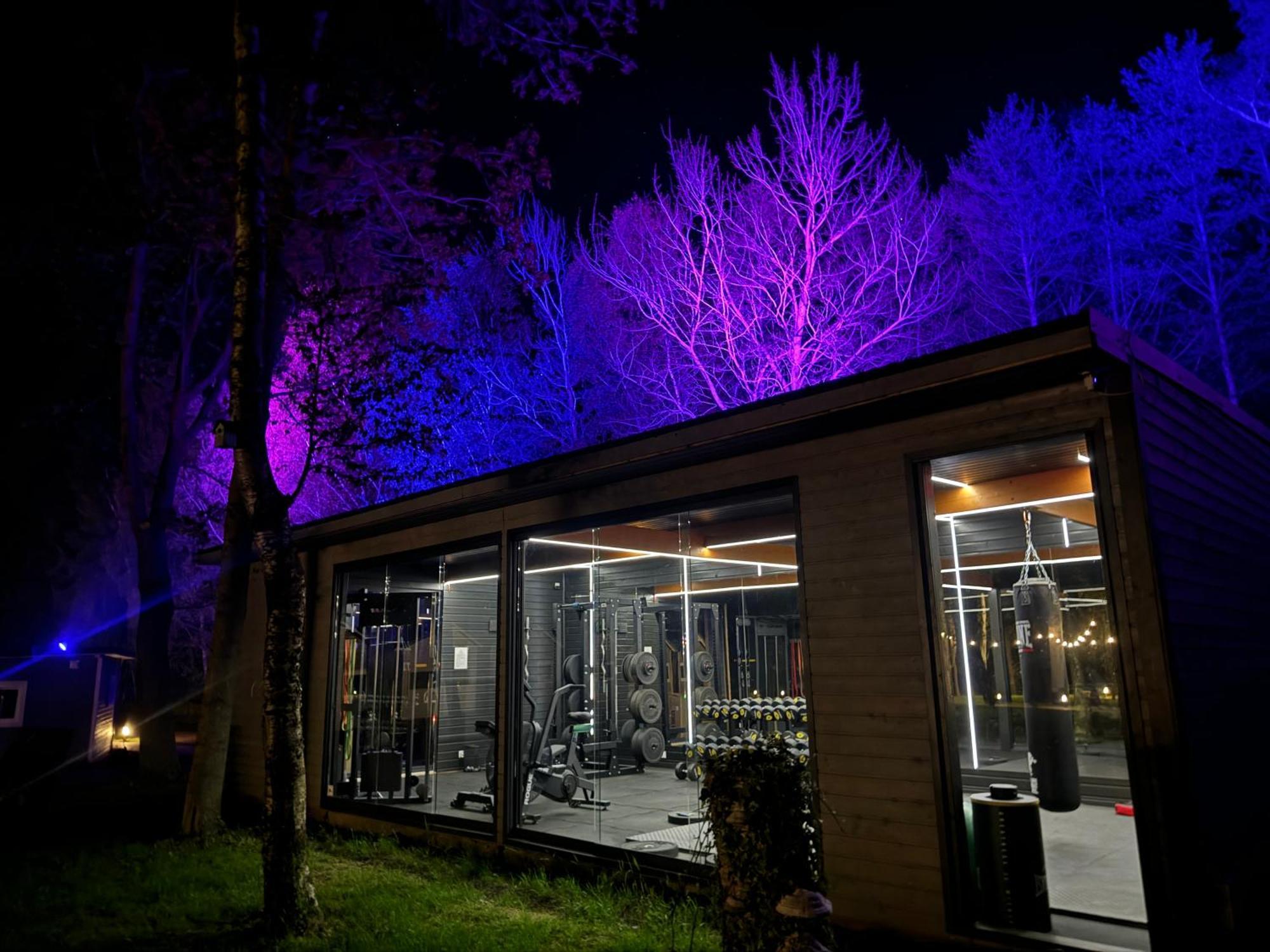 Lumi Resort Domki Letniskowe Z Podgrzewanym Basenem Rewal Buitenkant foto